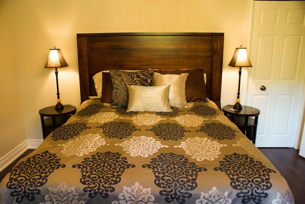 Gatekeeper'S Retreat Bed and Breakfast Niagara-on-the-Lake Rum bild